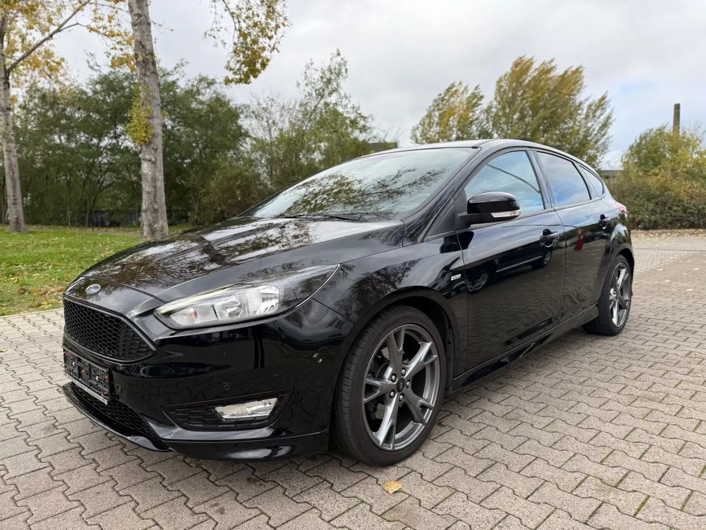Ford Focus Lim. 1.5 ST-Line/NAVI/ Noir - 1