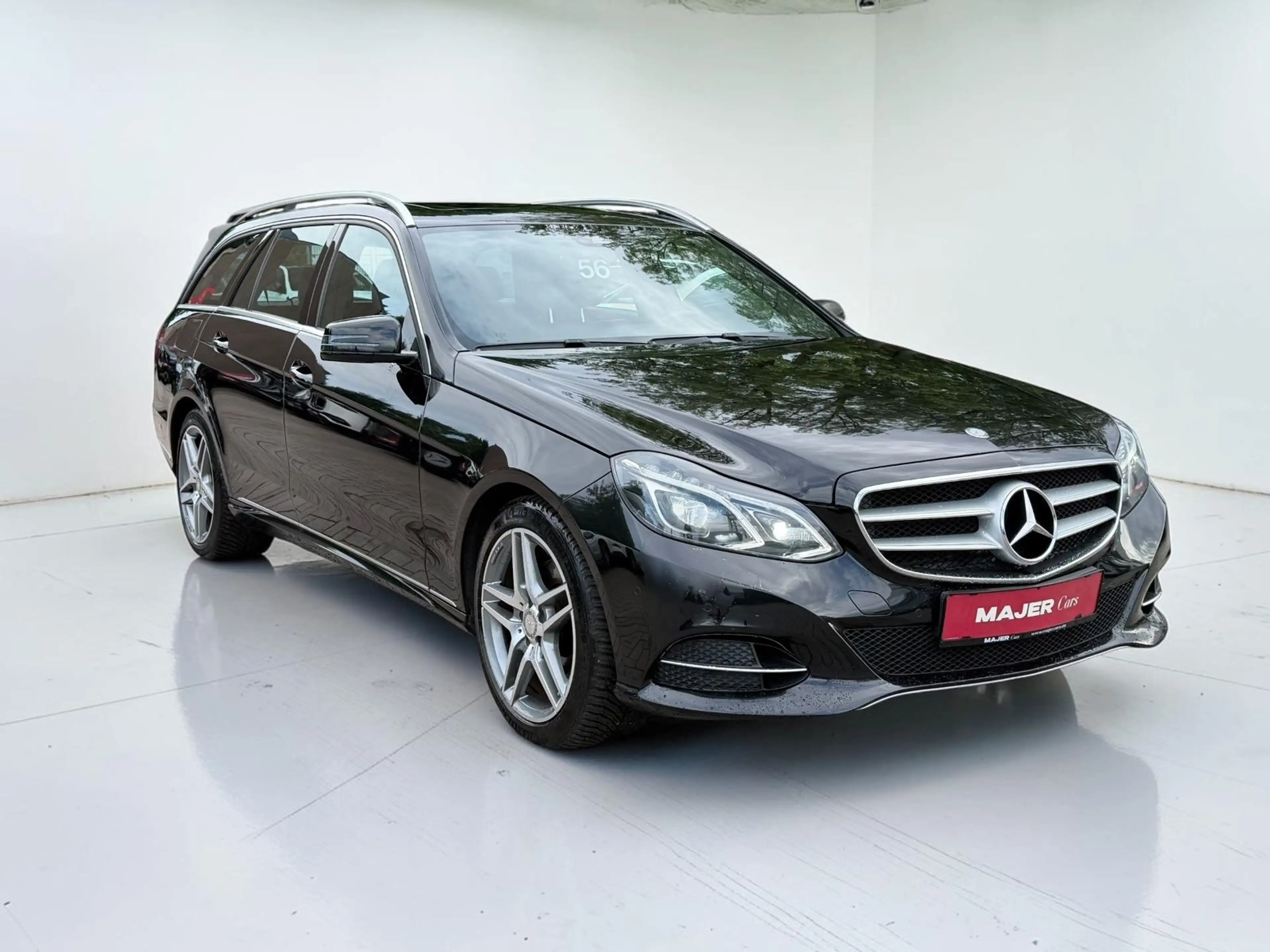 Mercedes-Benz E 250 E250 BlueTec 4MATIC*LEDER*NAV*LED*TEMP*SDACH*CAM — photo 4