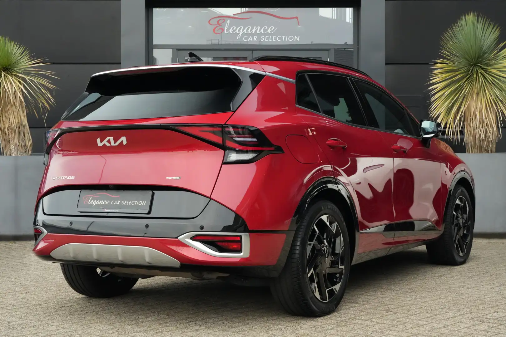 Kia Sportage 1.6 T-GDi PHEV GT-PlusLine 265pk Panoramadak/Stoel Rot - 2
