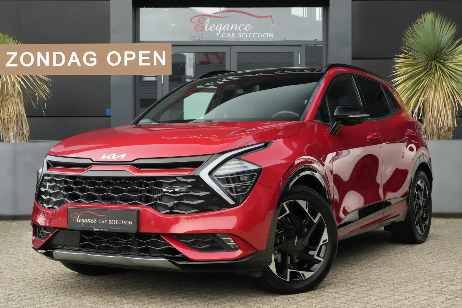 Kia Sportage 1.6 T-GDi PHEV GT-PlusLine 265pk Panoramadak/Stoel Rot - 1