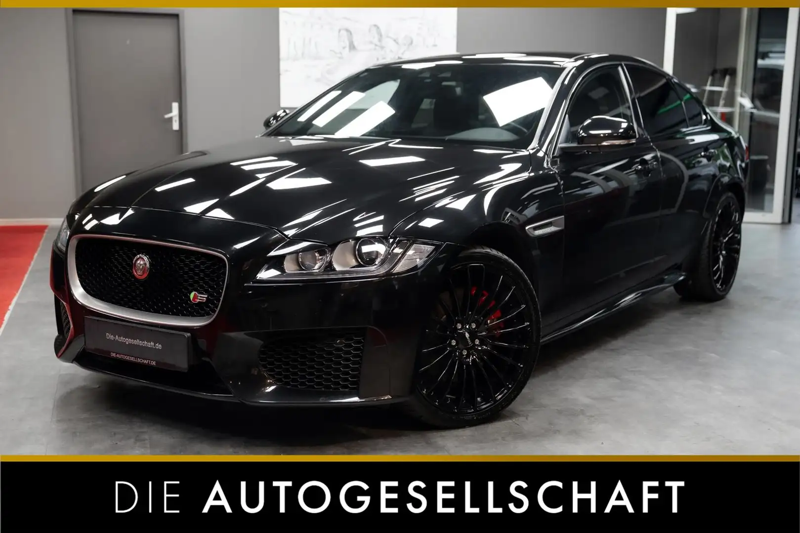 Jaguar XF S 3.0 V6 *B-XENON*NAVI*LEDER*KAMERA*PANO*2.HD* Schwarz - 1