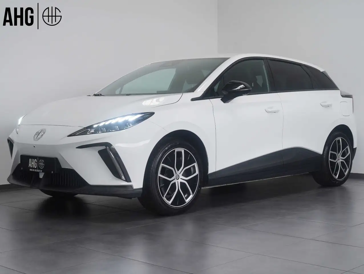 MG MG4 Luxury 150KW/64KWH/WÄRMEPUMPE/V2L