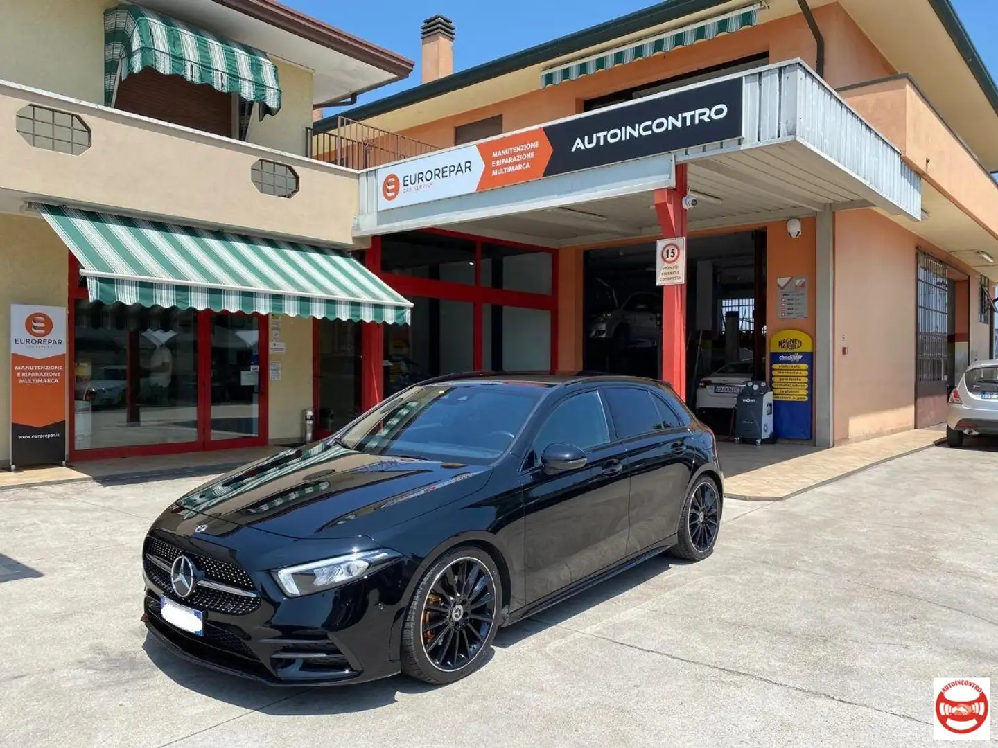 Mercedes-Benz A 220 A 220 d Premium auto Schwarz - 1