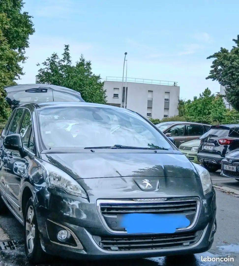 Peugeot 5008 5008 1.6 BlueHDi 120ch S Gri - 2