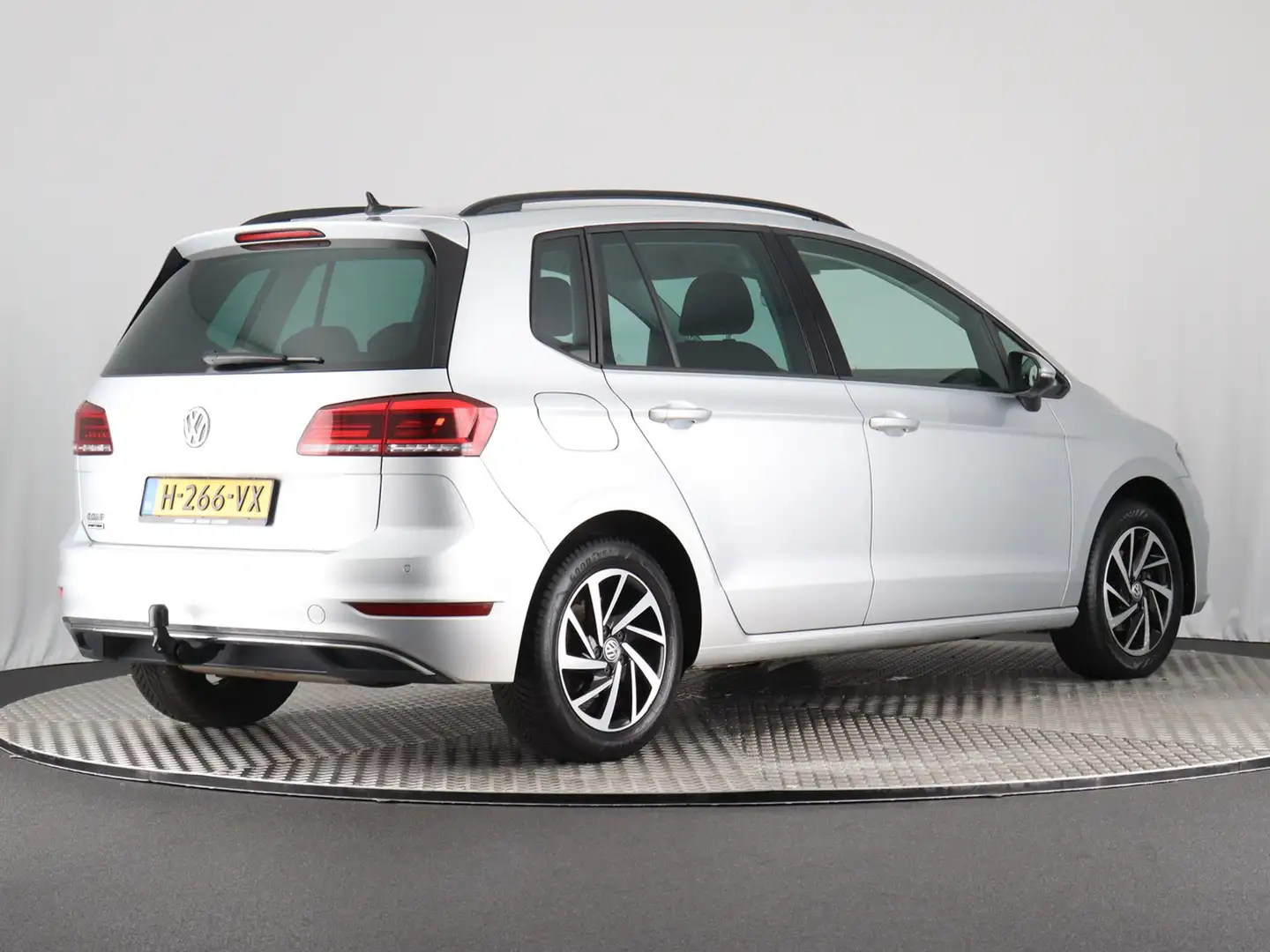 Volkswagen Golf Sportsvan 1.0 TSI Highline Edition (Afn. Trekhaak / Navi / A Grijs - 2