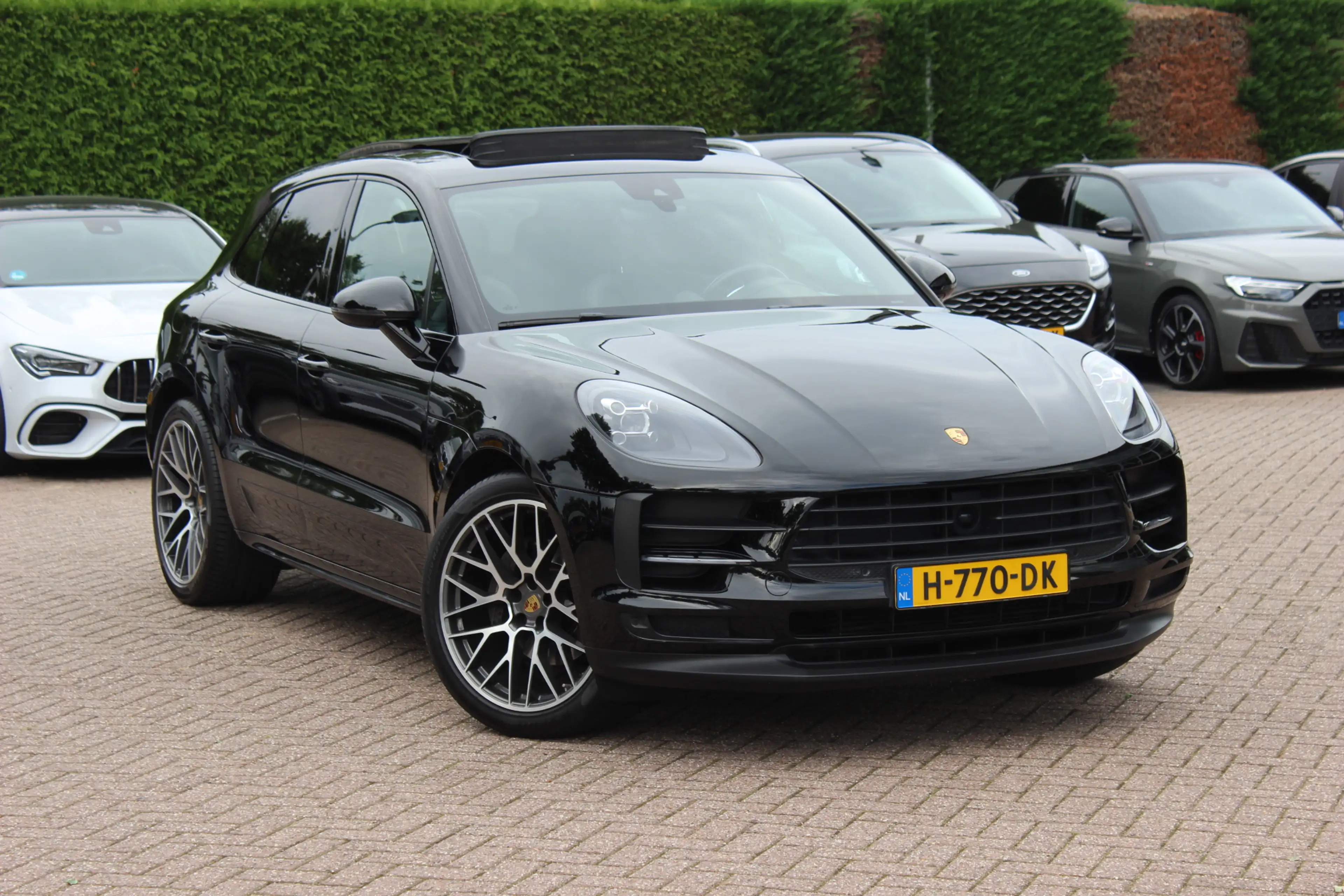 Porsche Macan 2.0 / Trekhaak / Panoramadak / Camera / Adaptieve
