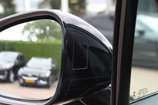 Porsche Macan view 29