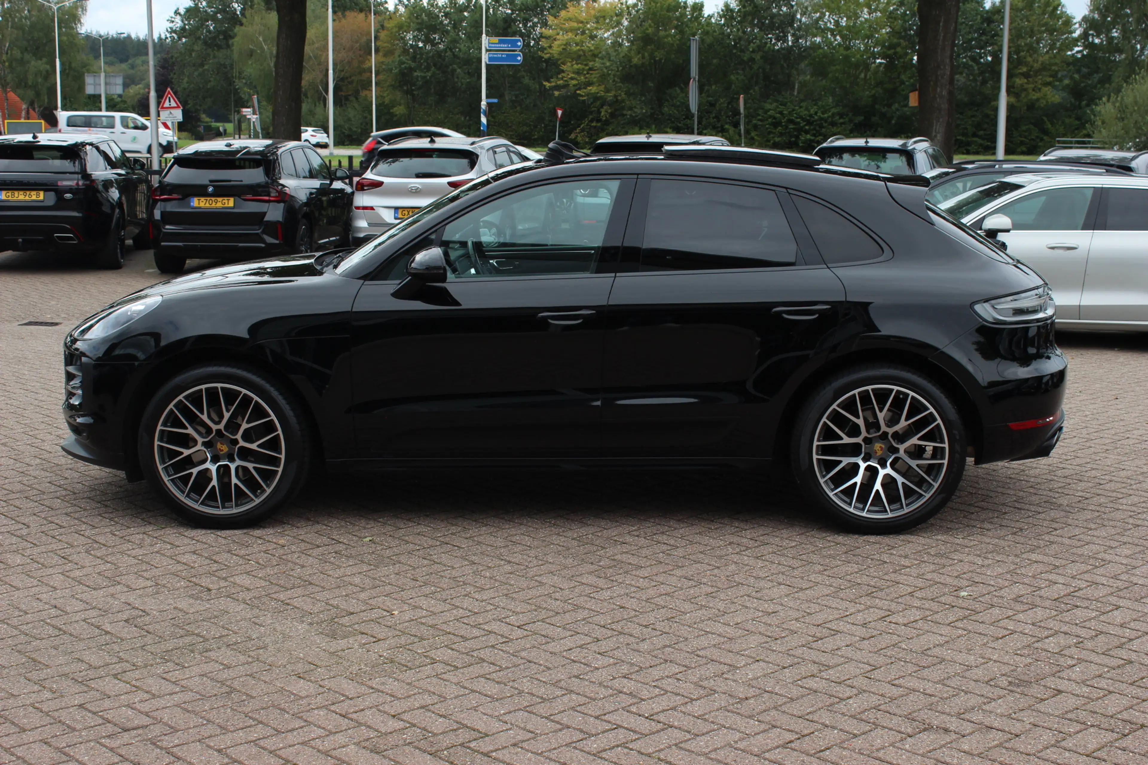 Porsche Macan 2.0 / Trekhaak / Panoramadak / Camera / Adaptieve — photo 7