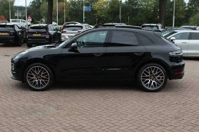 Porsche Macan view 7