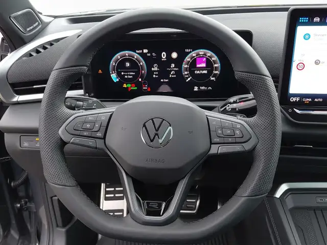 Volkswagen T-Roc view 10