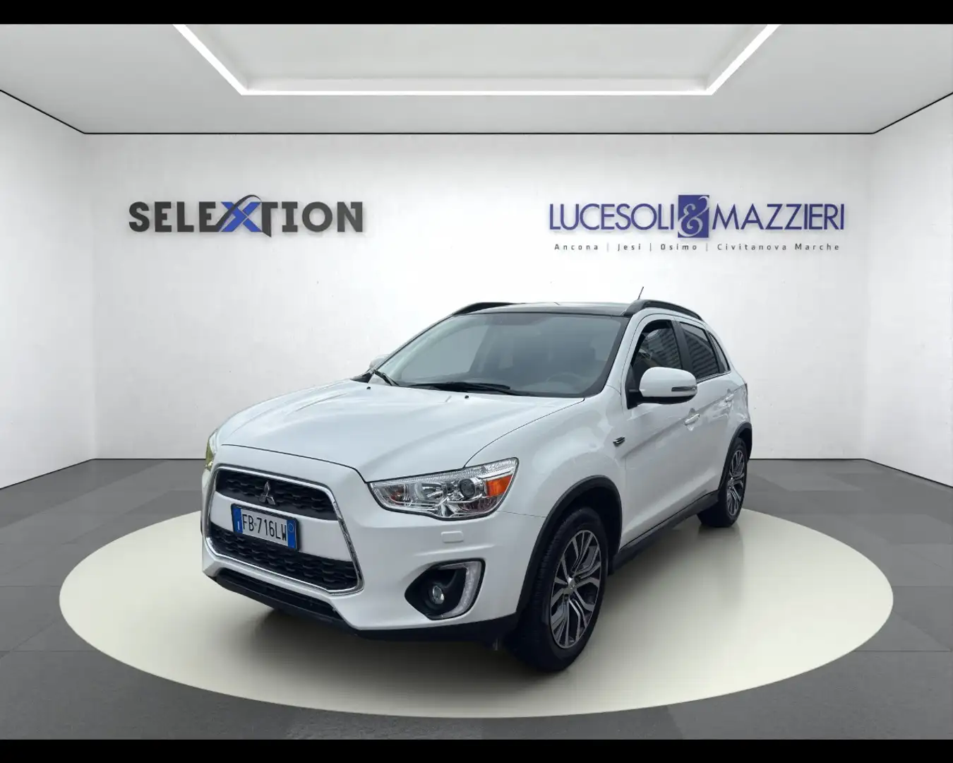 Mitsubishi ASX 1ª serie - ASX 1.6 DI-D 114 CV 4WD Instyle Panoram Blanc - 1