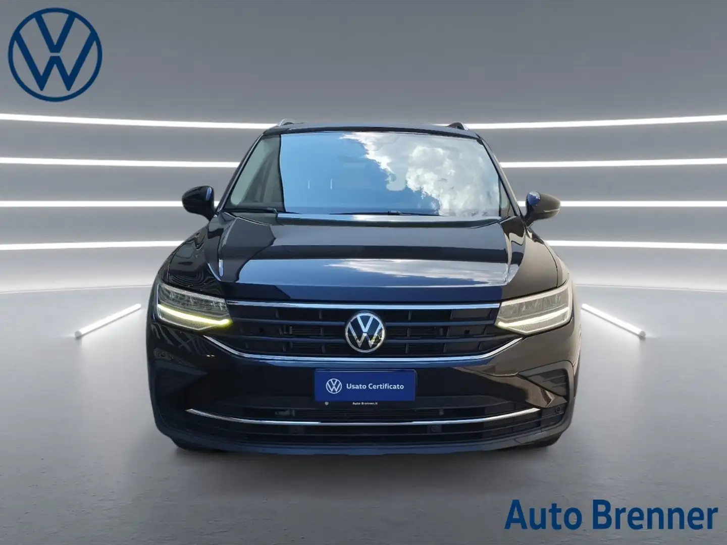 Volkswagen Tiguan 2.0 tdi life 122cv Zwart - 2