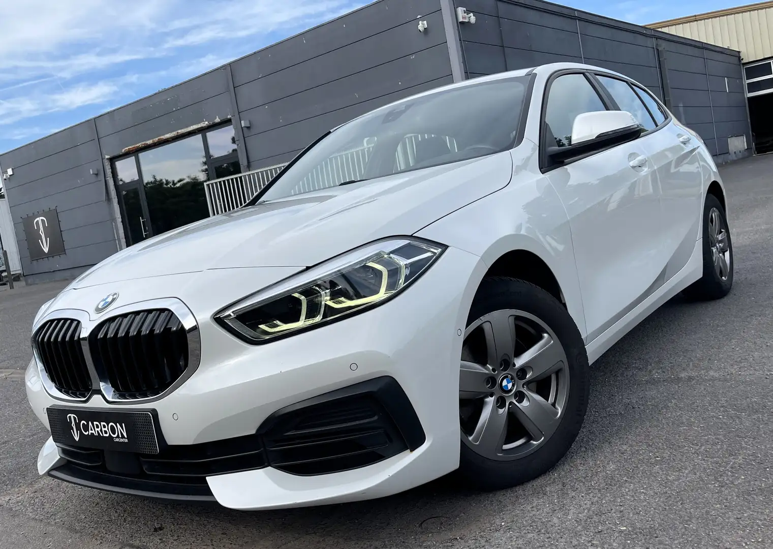 BMW 116 d Business Edition LED/NAVI/CAMERA/CARPLAY/1erPROP Blanc - 2