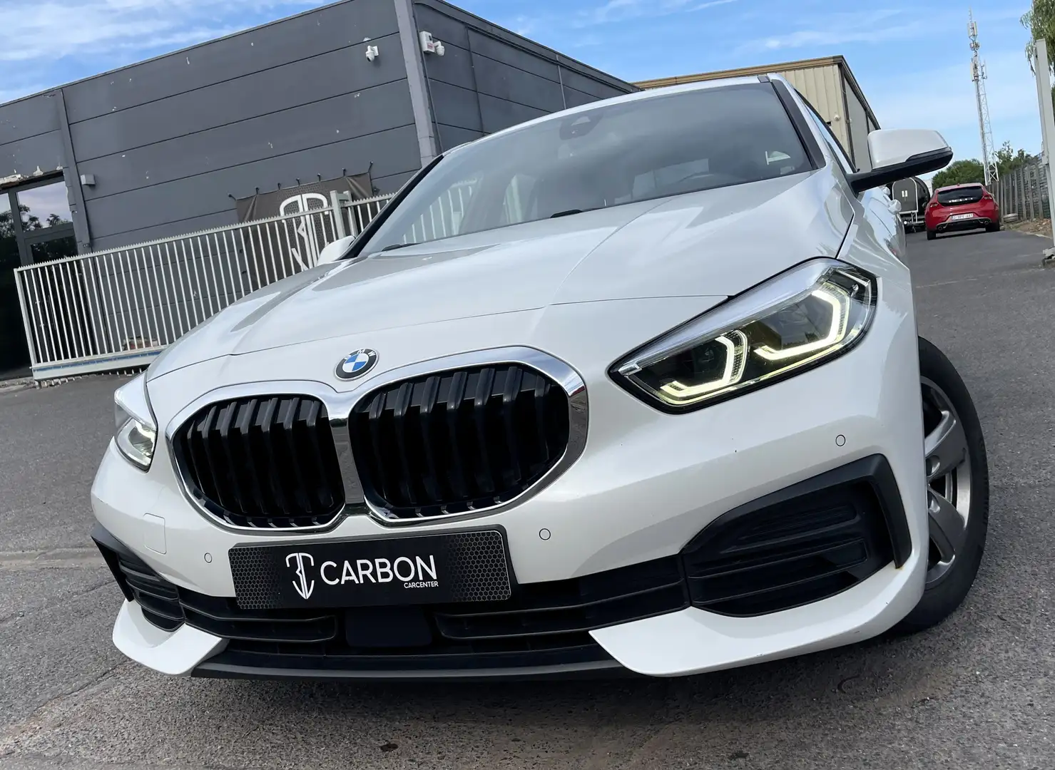 BMW 116 d Business Edition LED/NAVI/CAMERA/CARPLAY/1erPROP Blanc - 1