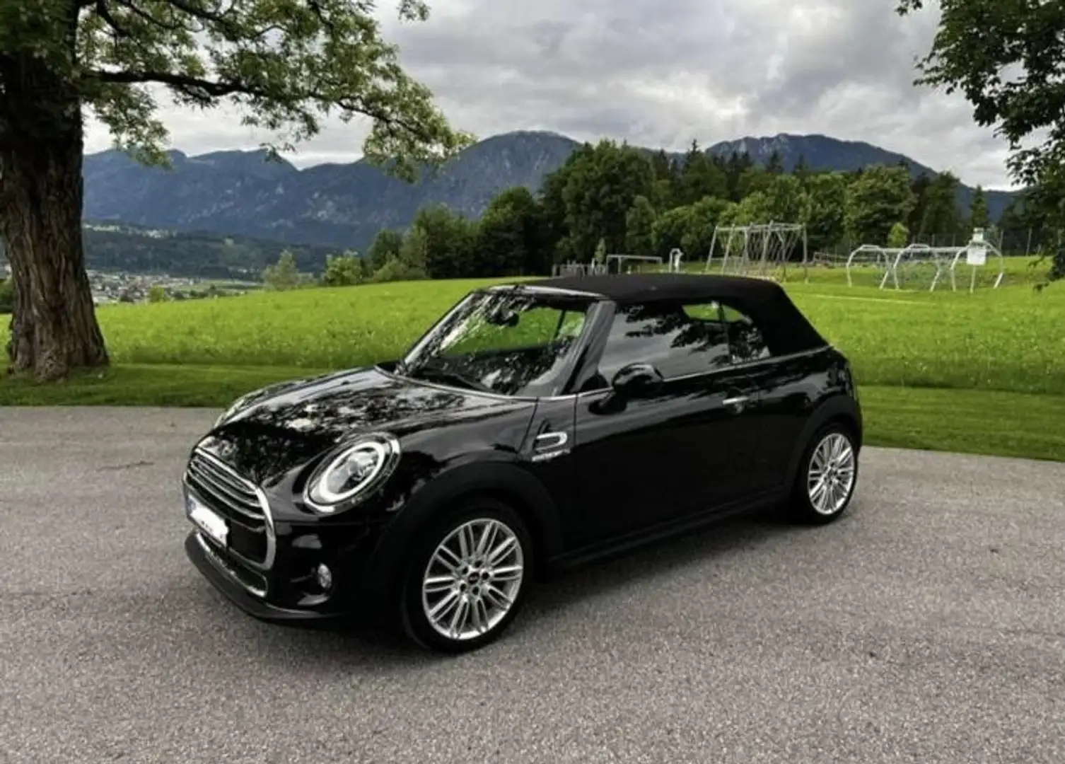 MINI Cooper C Cabrio Schwarz - 1