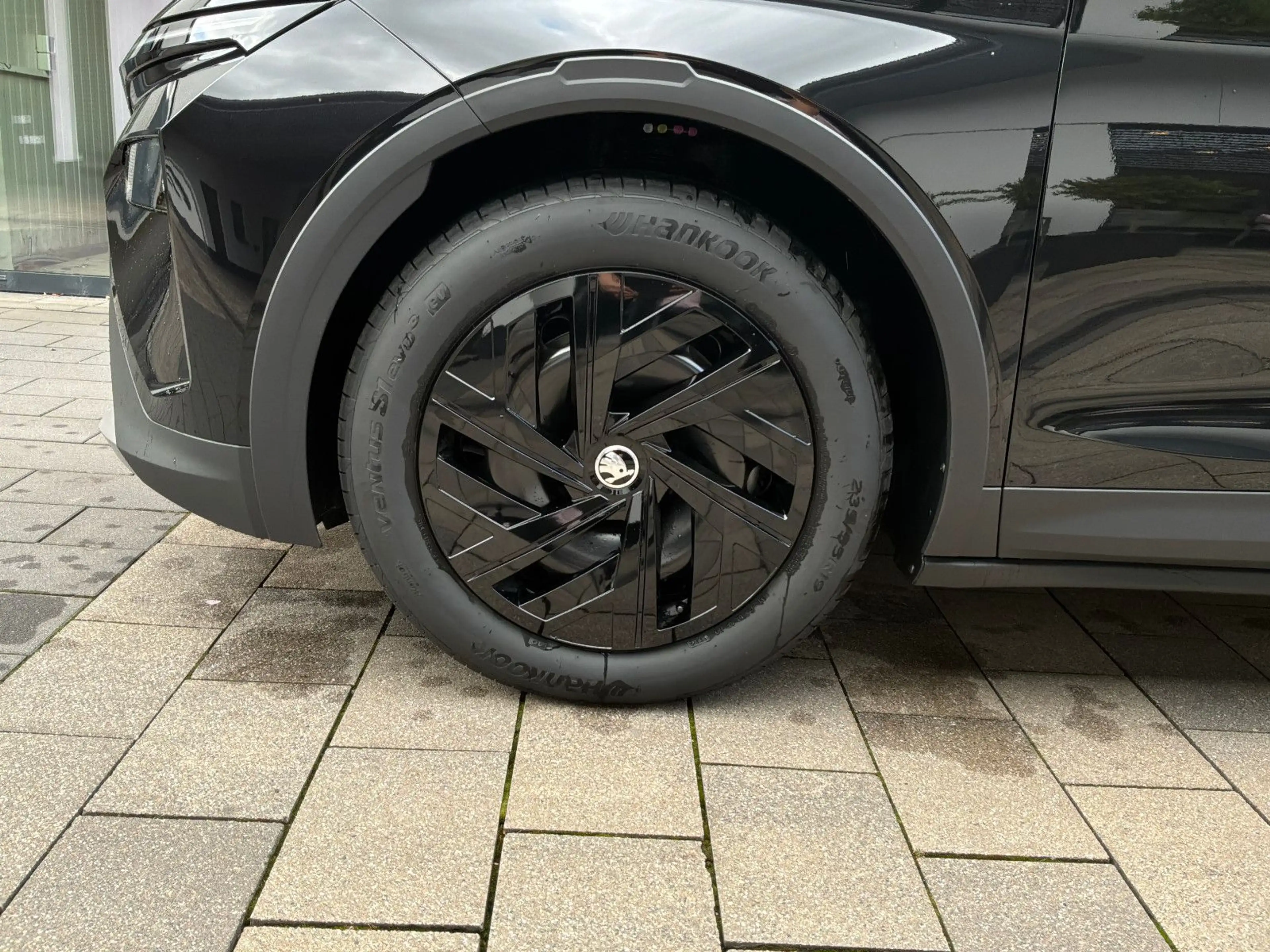Skoda Elroq 60 Essence Navi+LED+AHK Vorb+Kamera+ACC — photo 2