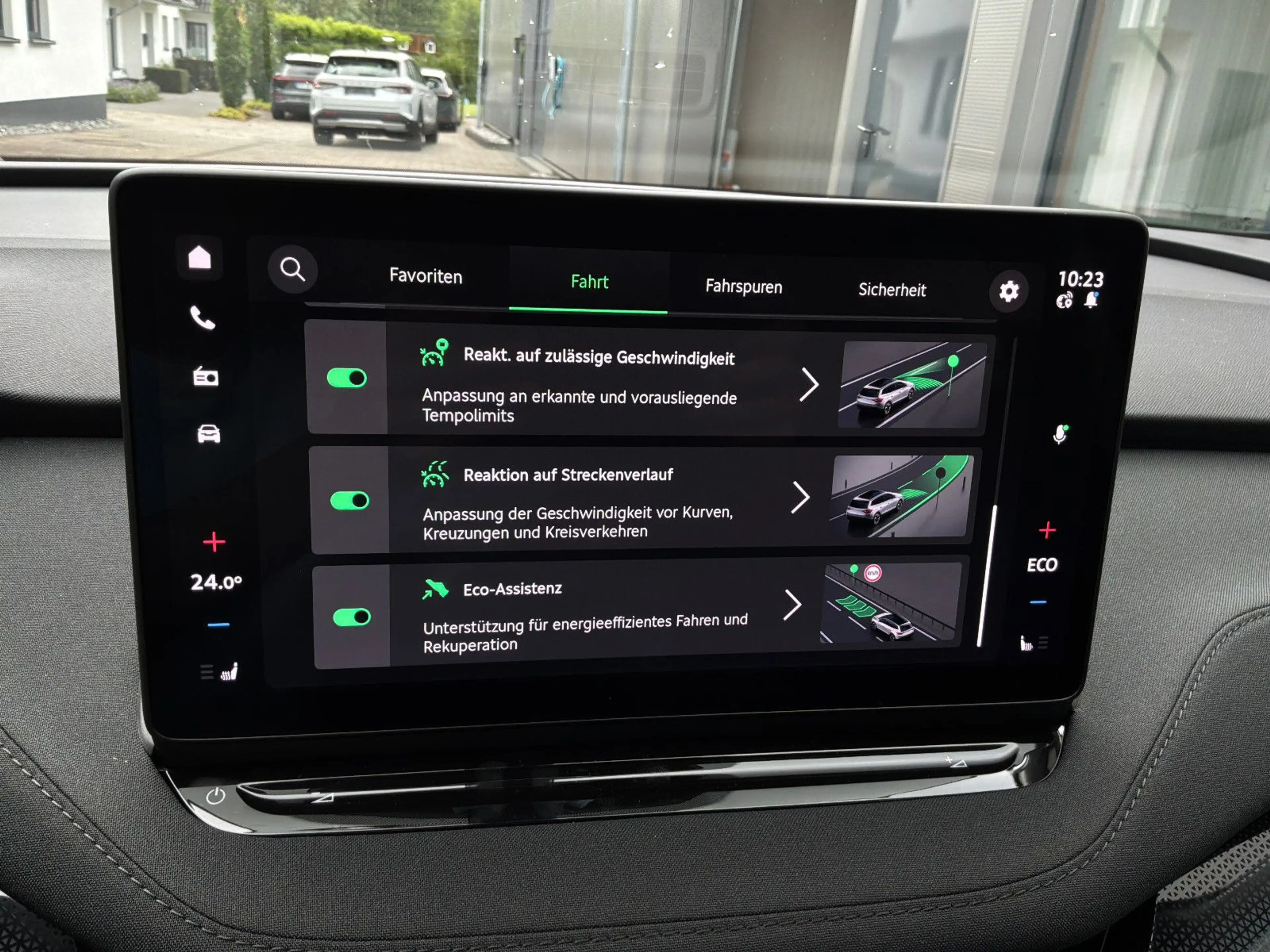 Skoda Elroq 60 Essence Navi+LED+AHK Vorb+Kamera+ACC — photo 15