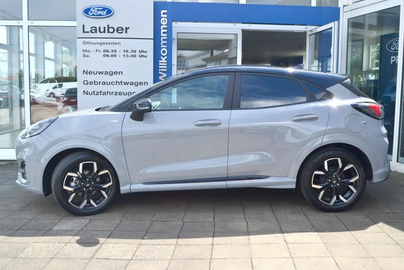 Ford Puma Puma 1,0 mHEV &apos;ST-Line X&apos; 5-türig 7-Gang Automatik Grau - 2