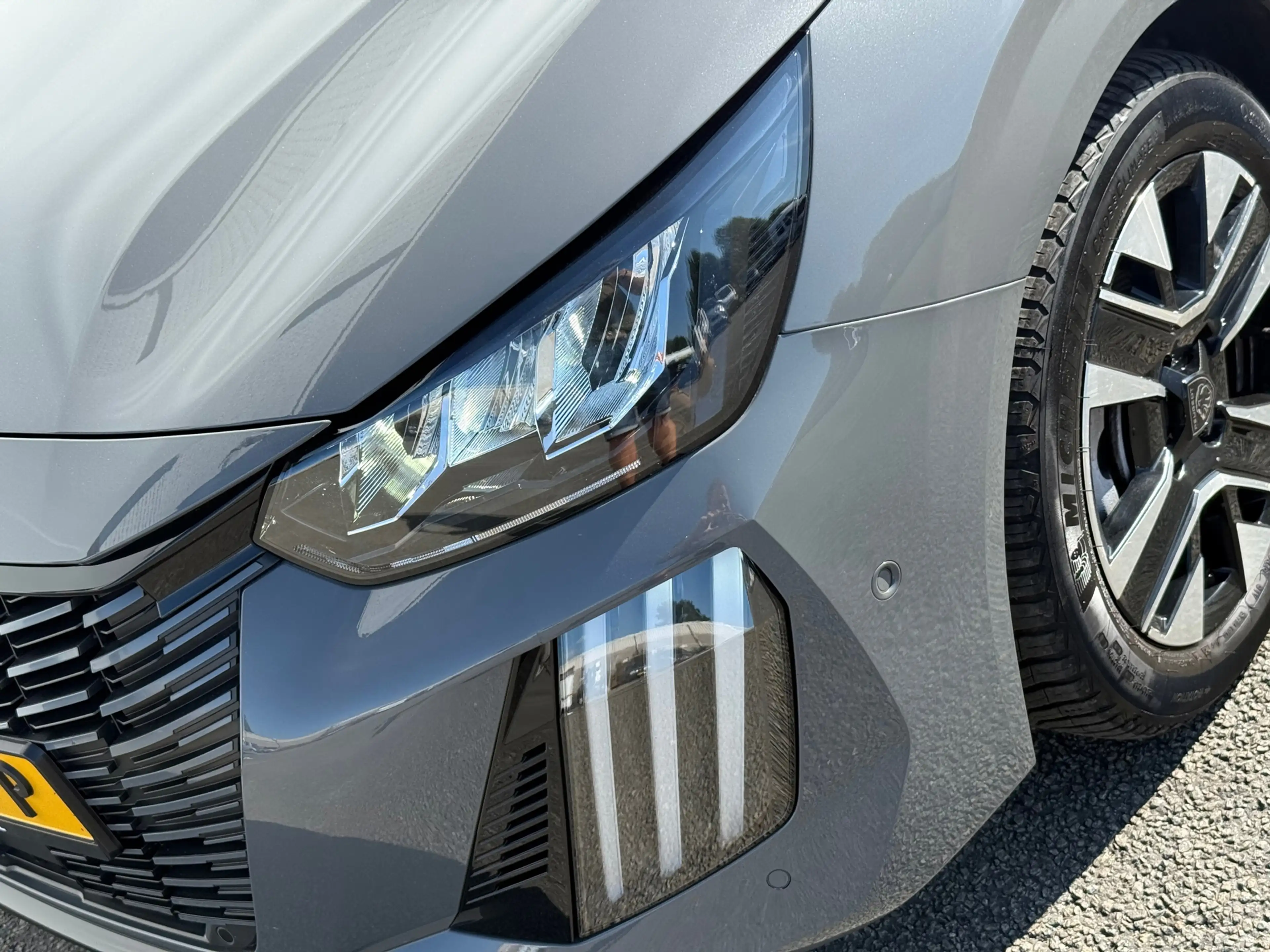 Peugeot 208 1.2 PureTech 100 PK Allure Clima | Adap Cruise | 3 — photo 19