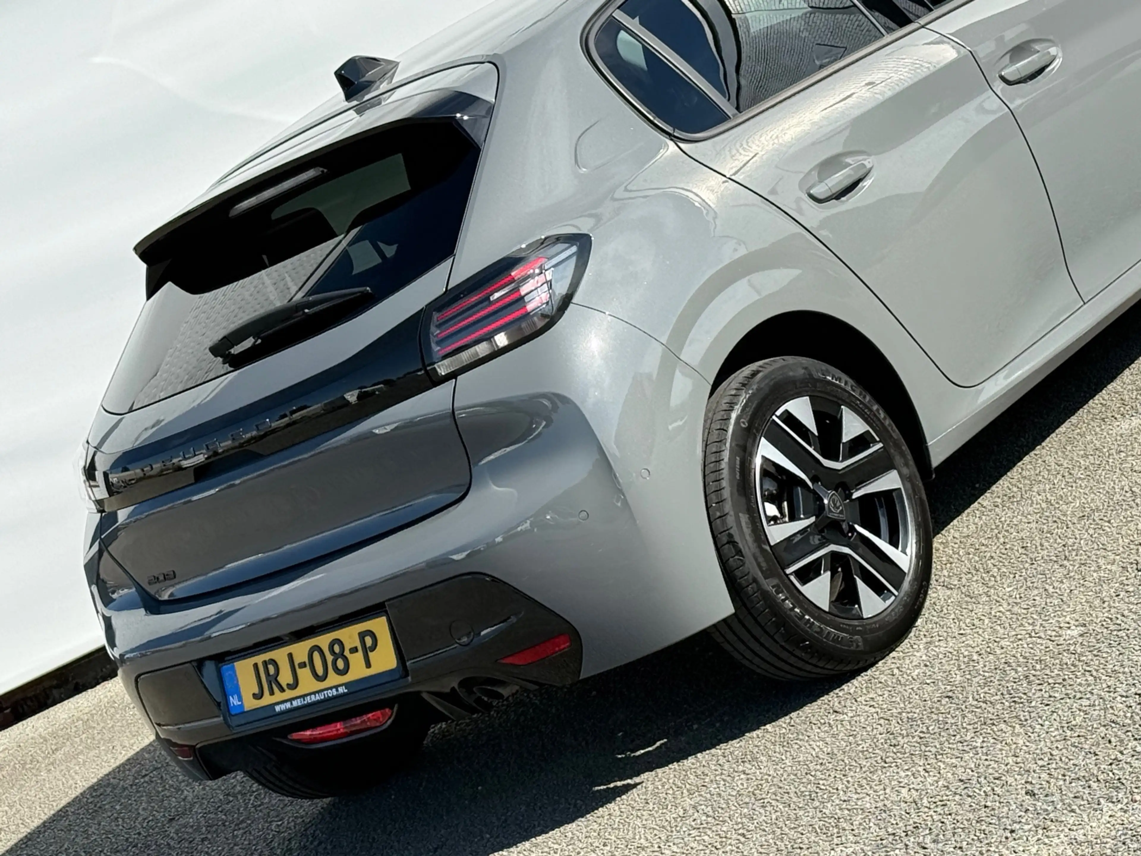 Peugeot 208 1.2 PureTech 100 PK Allure Clima | Adap Cruise | 3 — photo 23