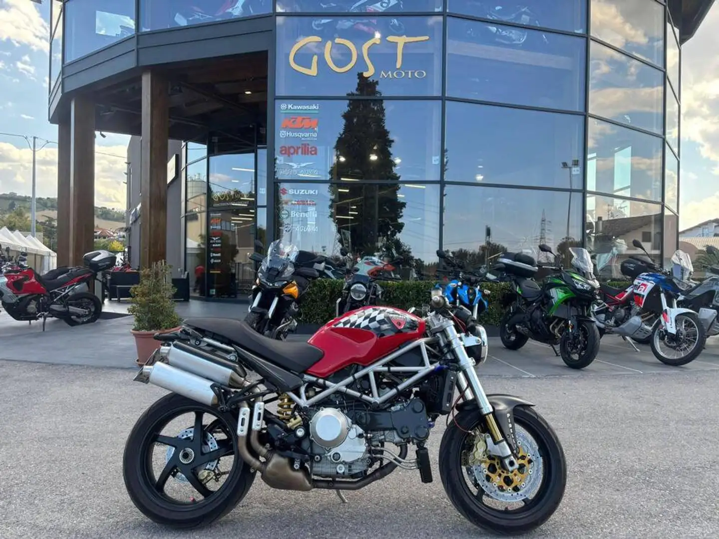 Ducati Monster S4R - 1