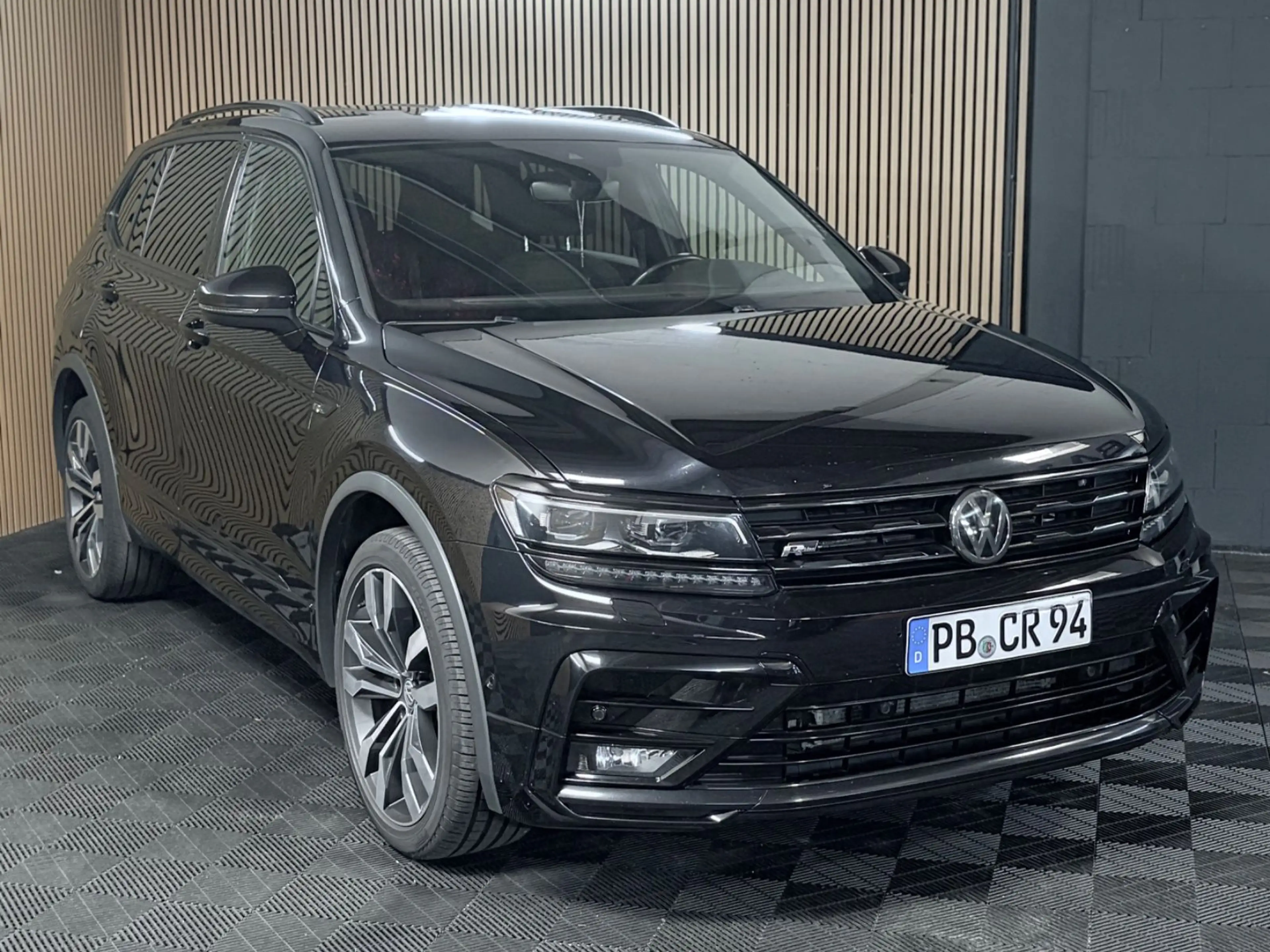 Volkswagen Tiguan Allspace R- Line Highline 4Motion DSG AHK — photo 8