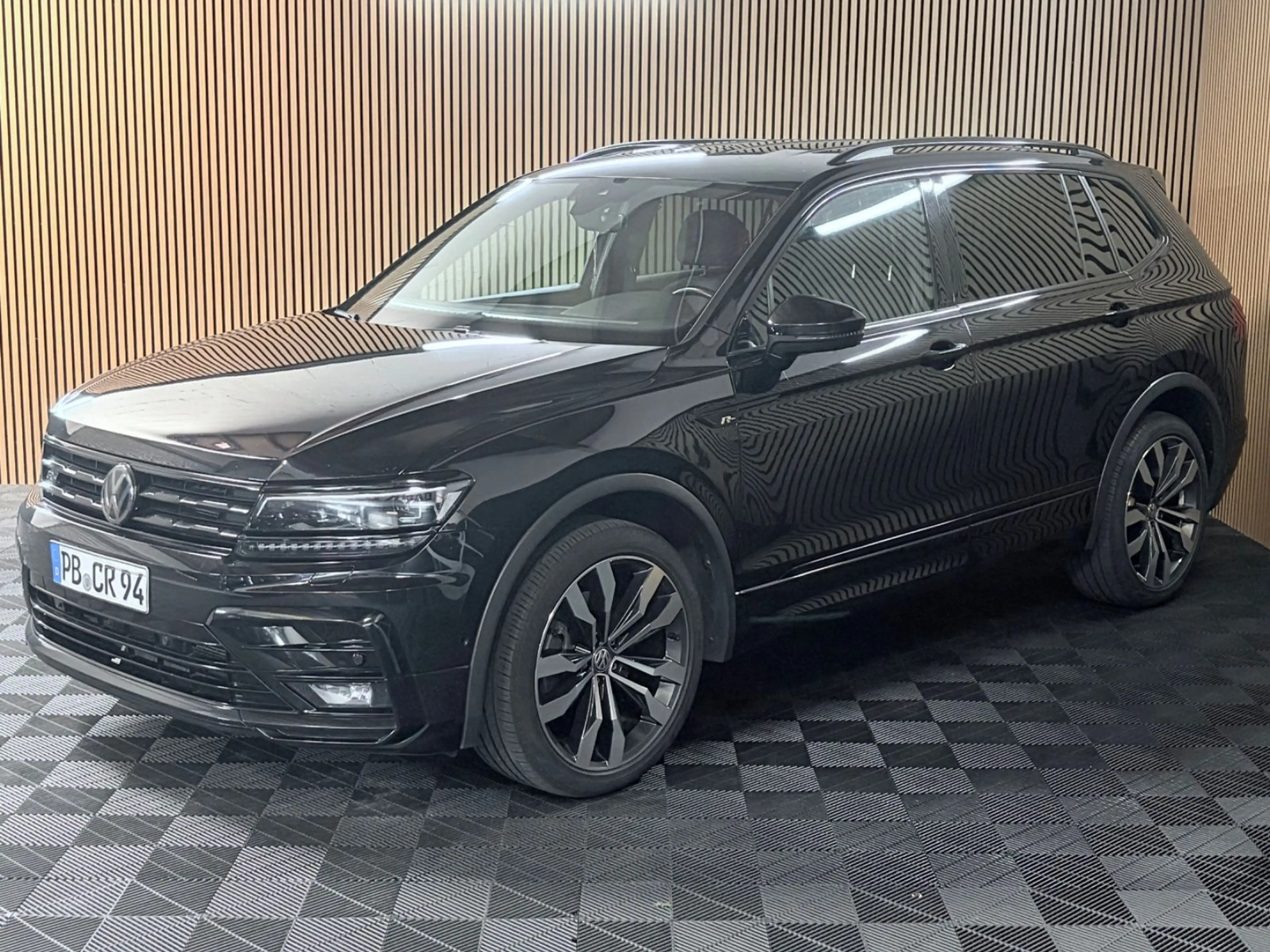 Volkswagen Tiguan Allspace R- Line Highline 4Motion DSG AHK