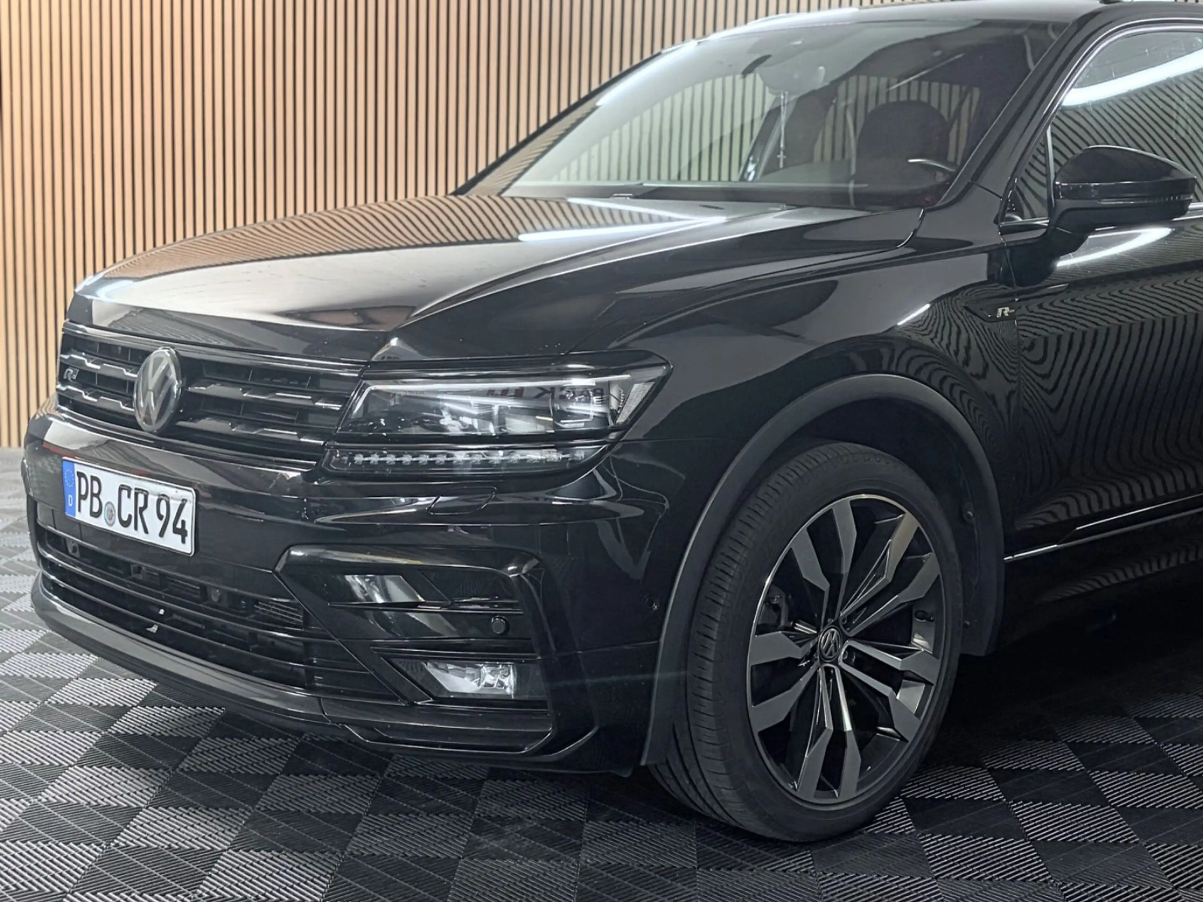 Volkswagen Tiguan Allspace R- Line Highline 4Motion DSG AHK — photo 2