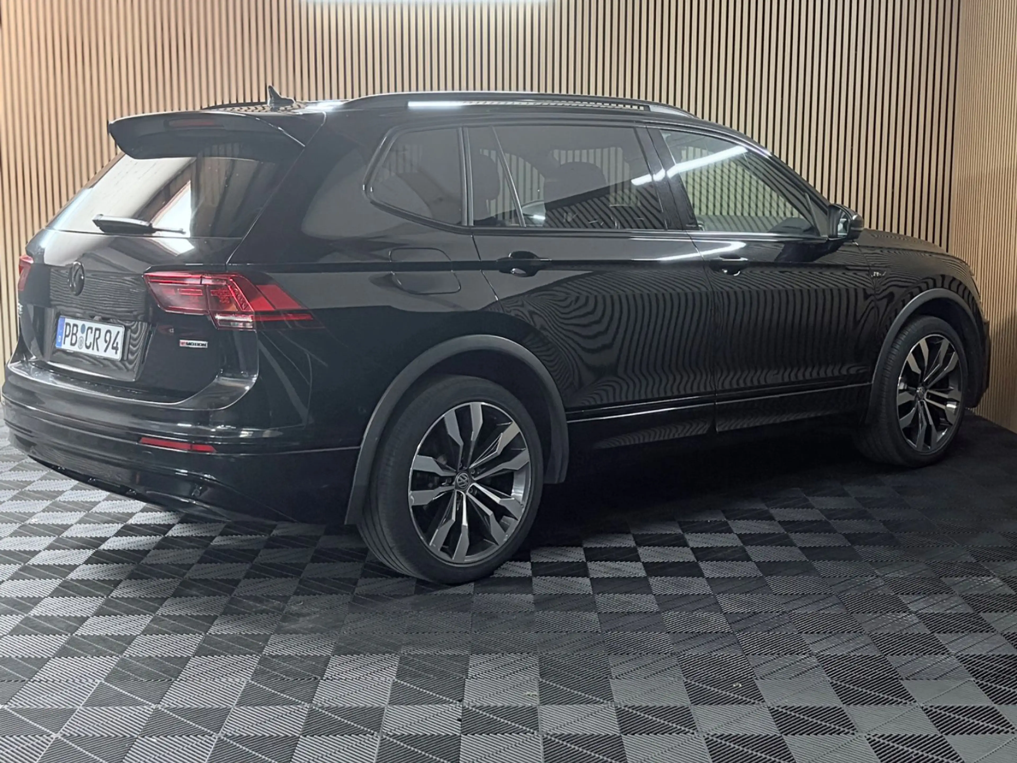 Volkswagen Tiguan Allspace R- Line Highline 4Motion DSG AHK — photo 12