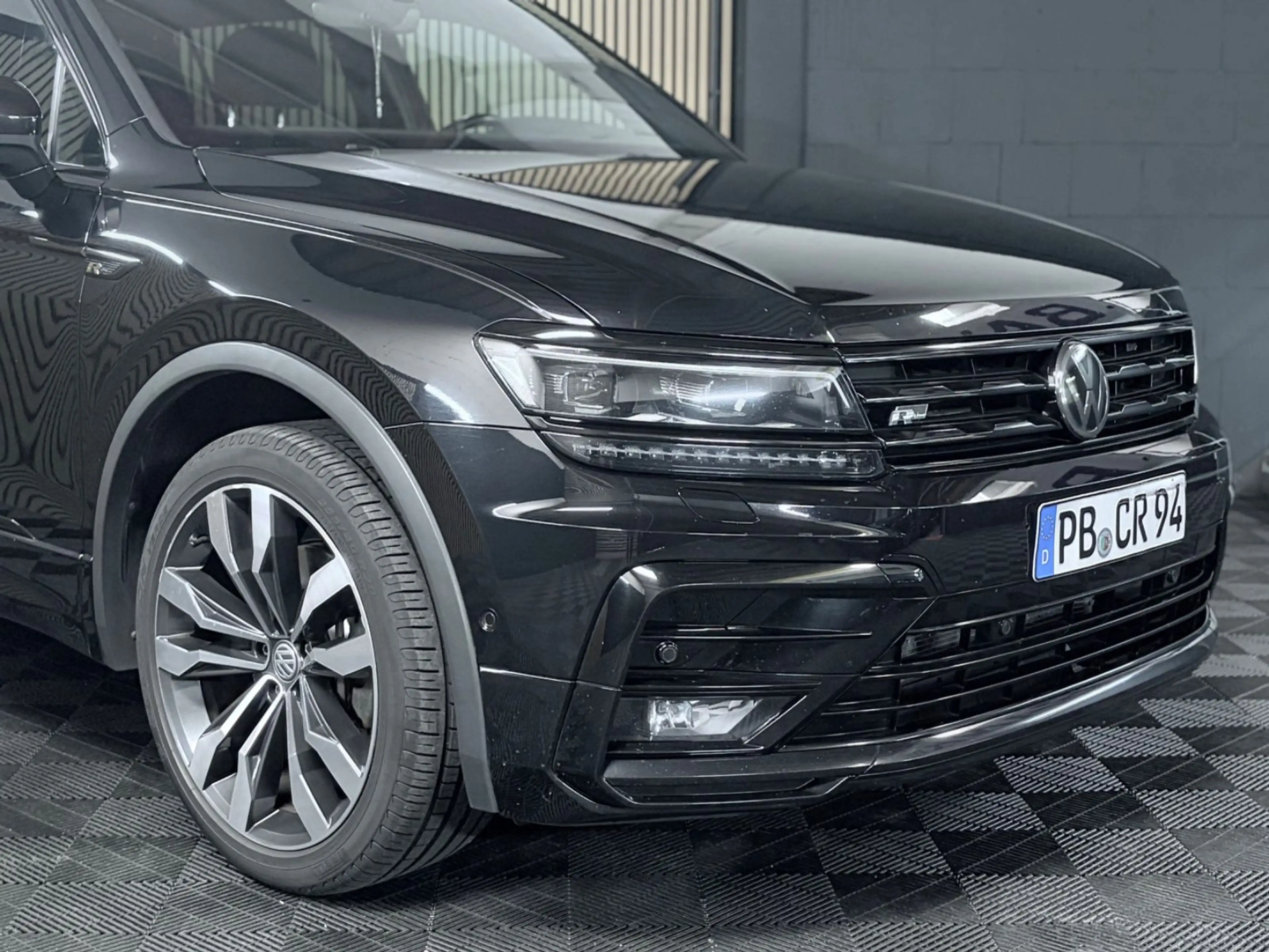 Volkswagen Tiguan Allspace R- Line Highline 4Motion DSG AHK — photo 11