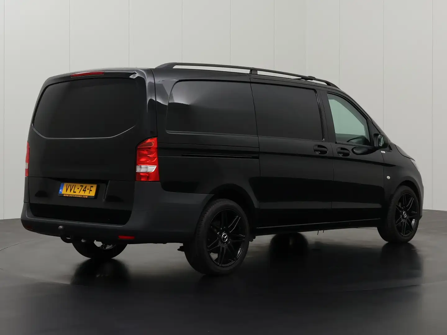 Mercedes-Benz Vito 114CDI Lang Business | Airco | Cruise | 3-Persoons Noir - 2
