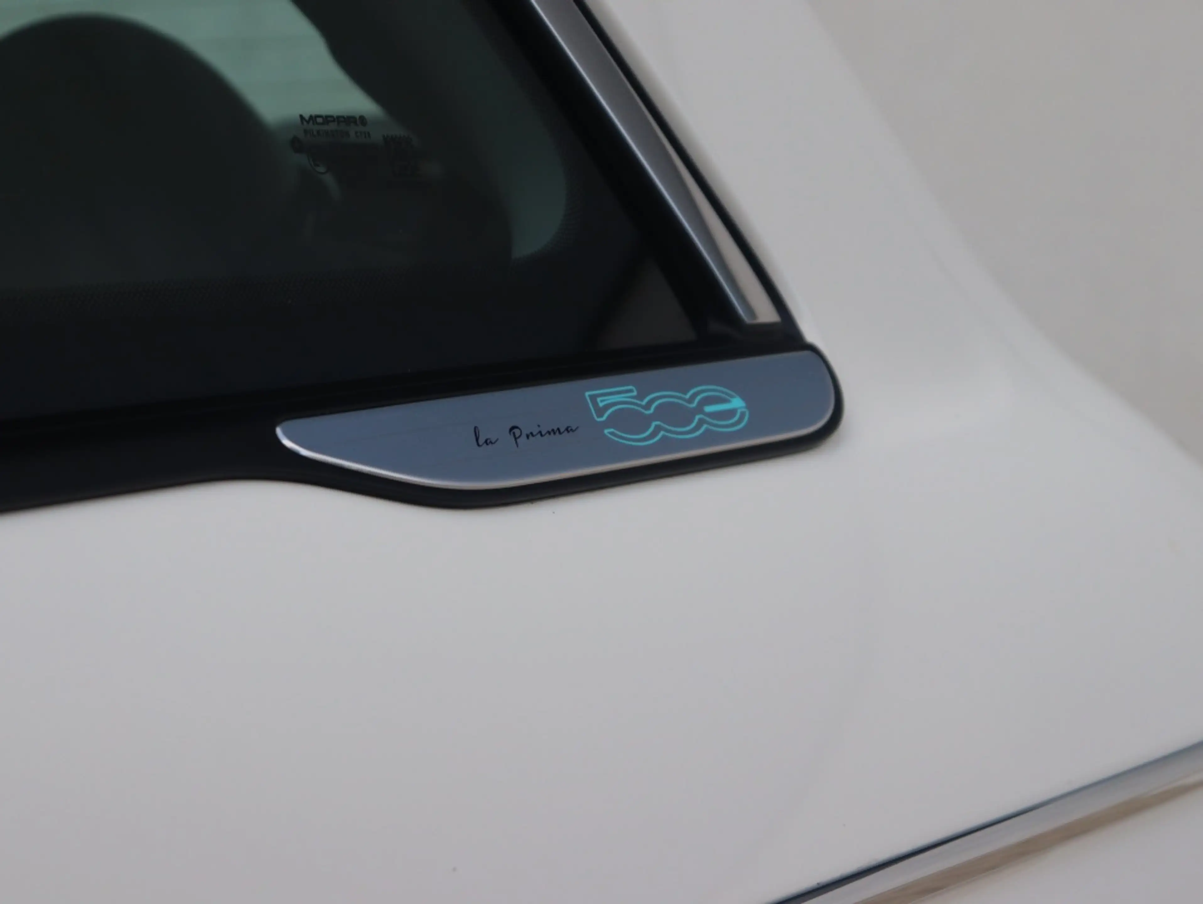 Fiat 500e La Prima by Bocelli 42 kWh | JBL | Winter | 17′ — photo 5