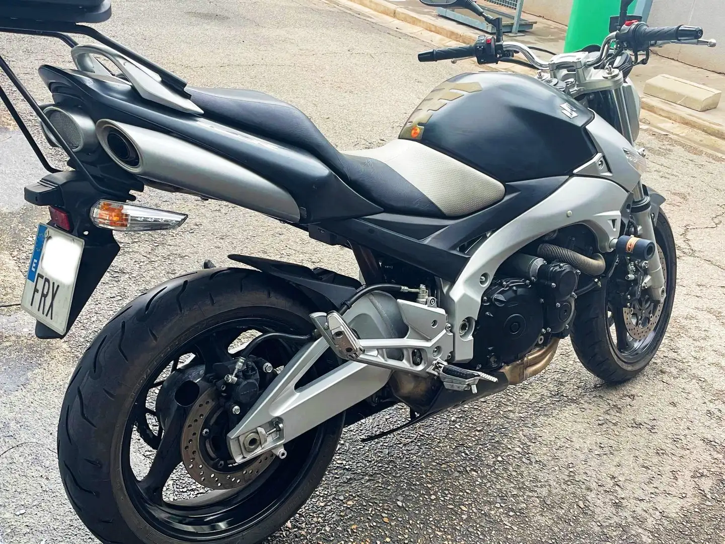 Suzuki GSR 600 98CV Negru - 2