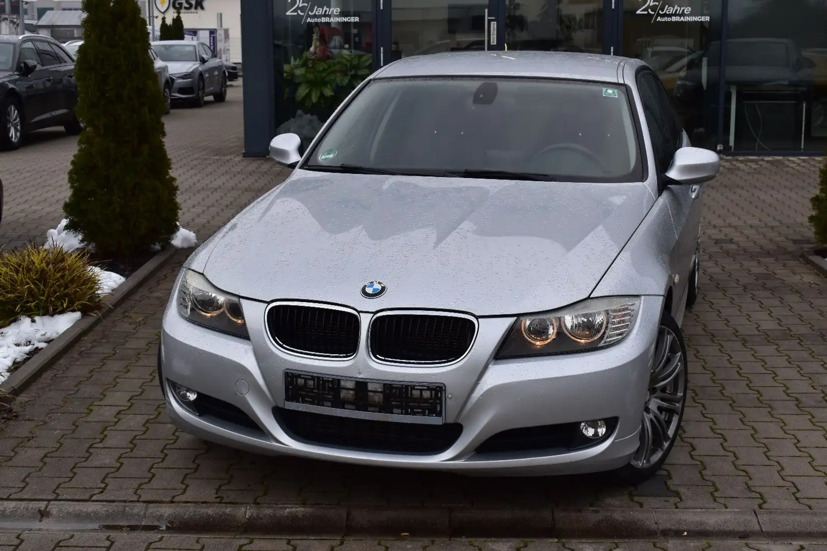 BMW 320 d Limousine Autom. Leder~Tempomat~Sitzheizung Silber - 1