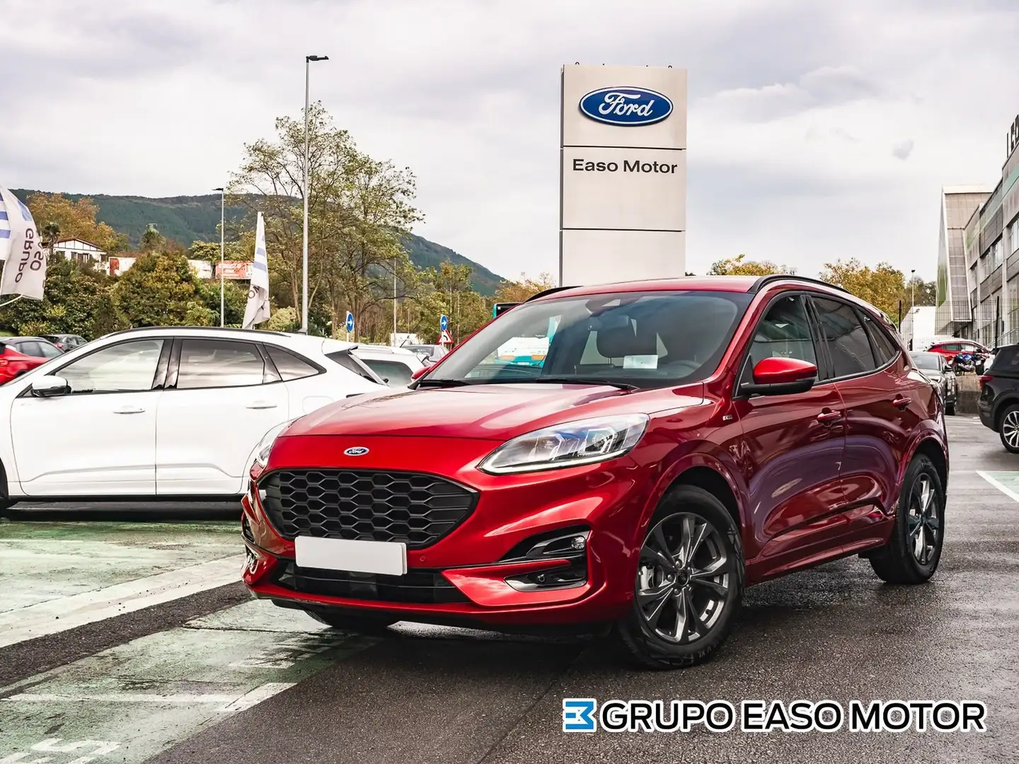 Ford Kuga 1.5 EcoBlue ST-Line FWD 120 Rojo - 1