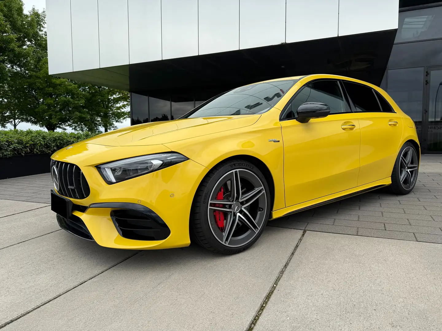 Mercedes-Benz A 45 AMG A45S AMG Garantie 04/27 Burmester Multibeam360° Žlutá - 2
