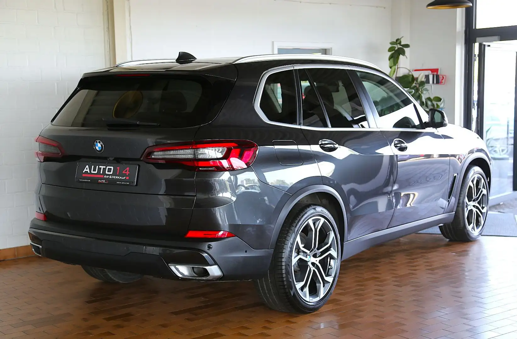 BMW X5 xD 30d M-Sportabgas Panorama Laser AHK 21" Gris - 2