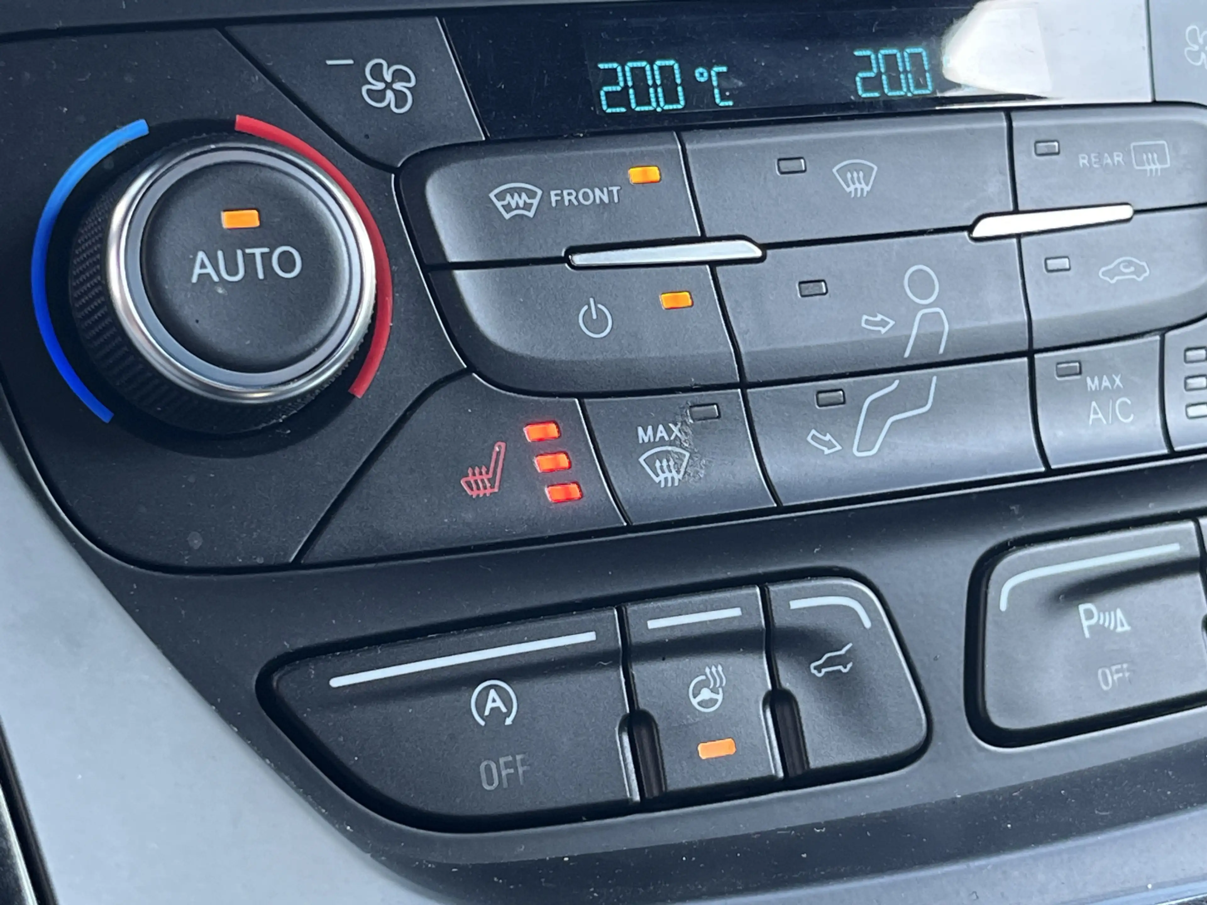 Ford Kuga 1.5 EcoBoost ST Line 150pk/110kW 6-bak | Trekhaak — photo 22