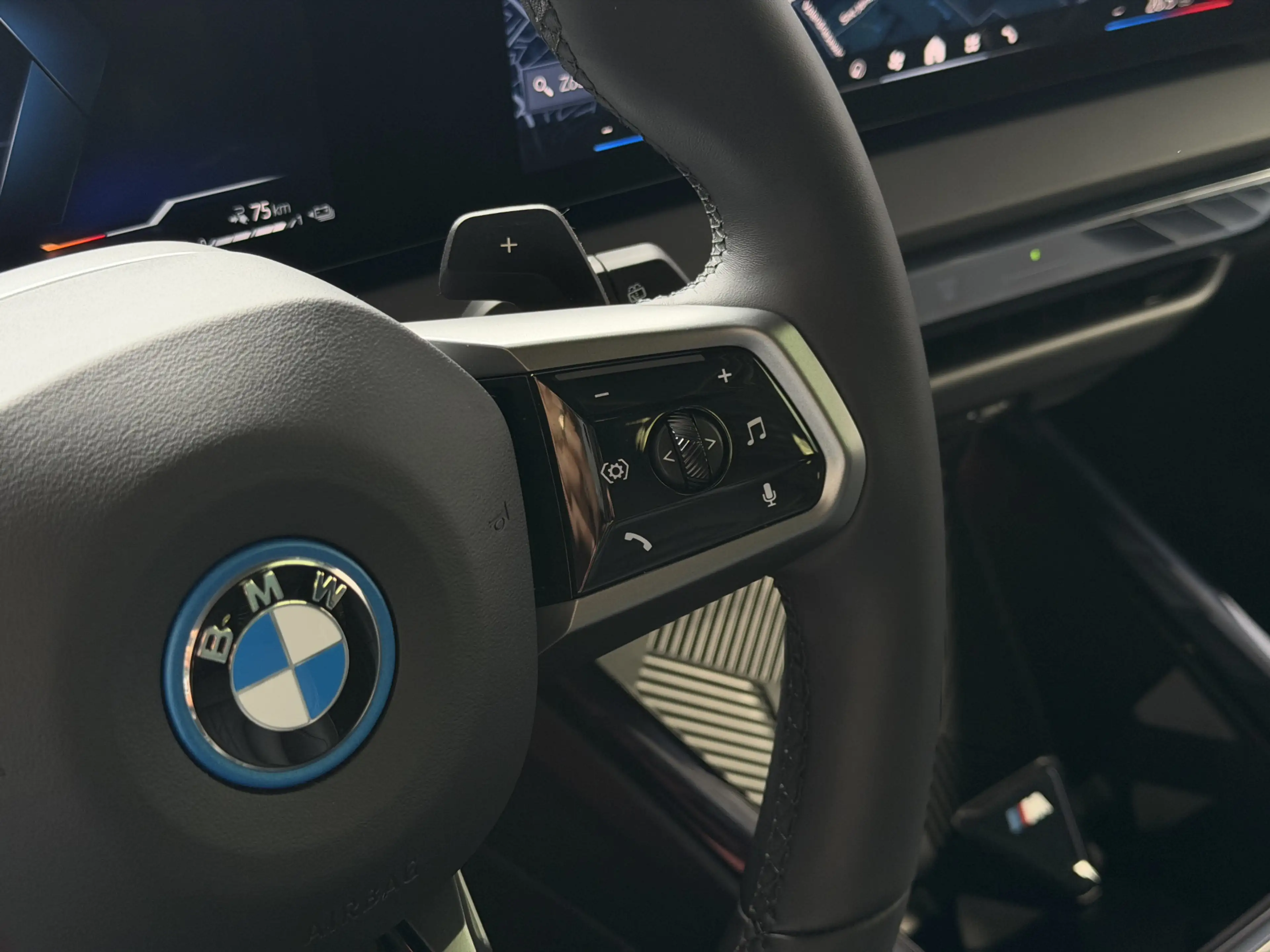 BMW X3 30e 300PK PHEV XDRIVE M SPORT / BROOKLYNGRAU PANO — photo 15