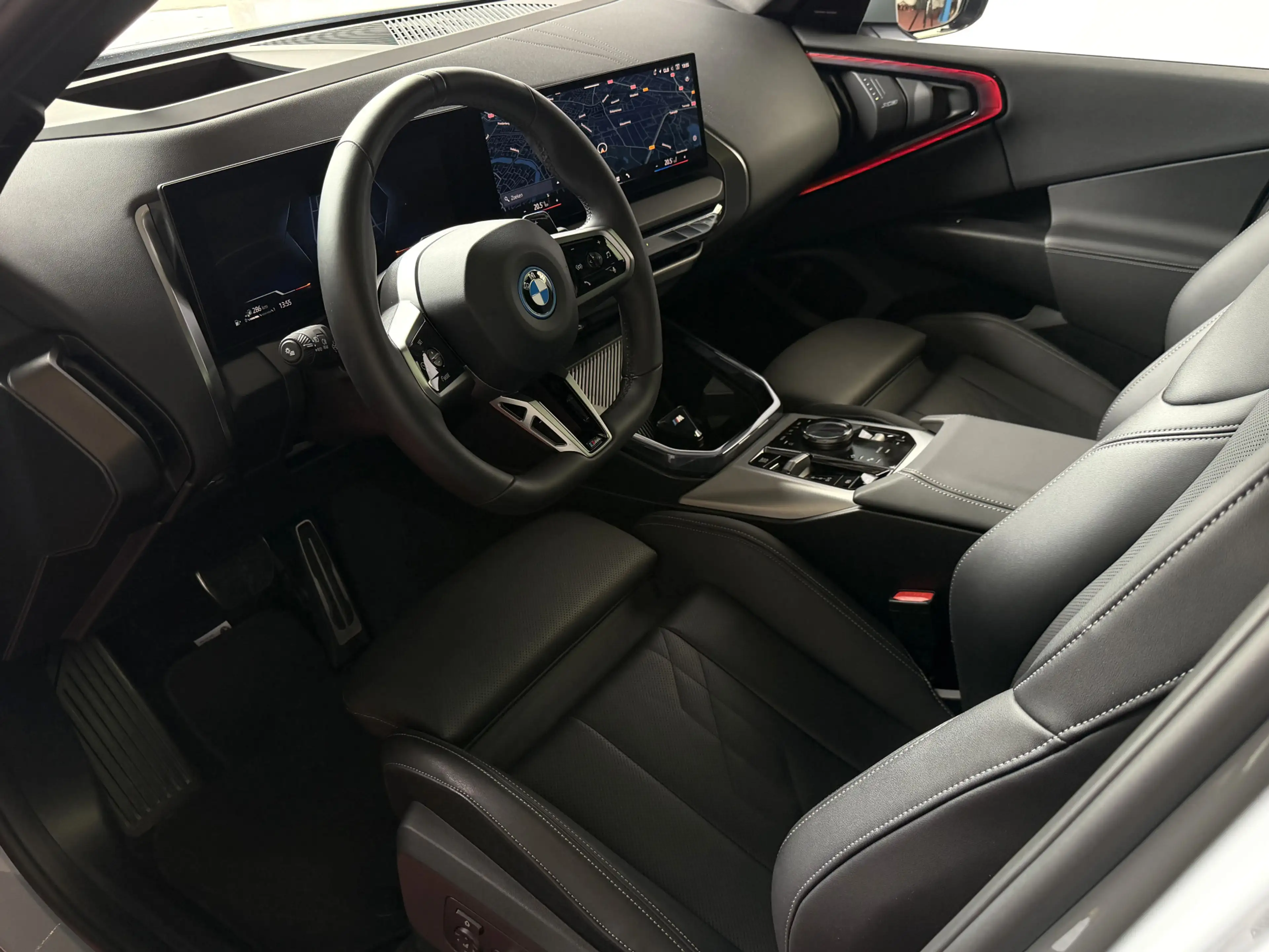 BMW X3 30e 300PK PHEV XDRIVE M SPORT / BROOKLYNGRAU PANO — photo 10