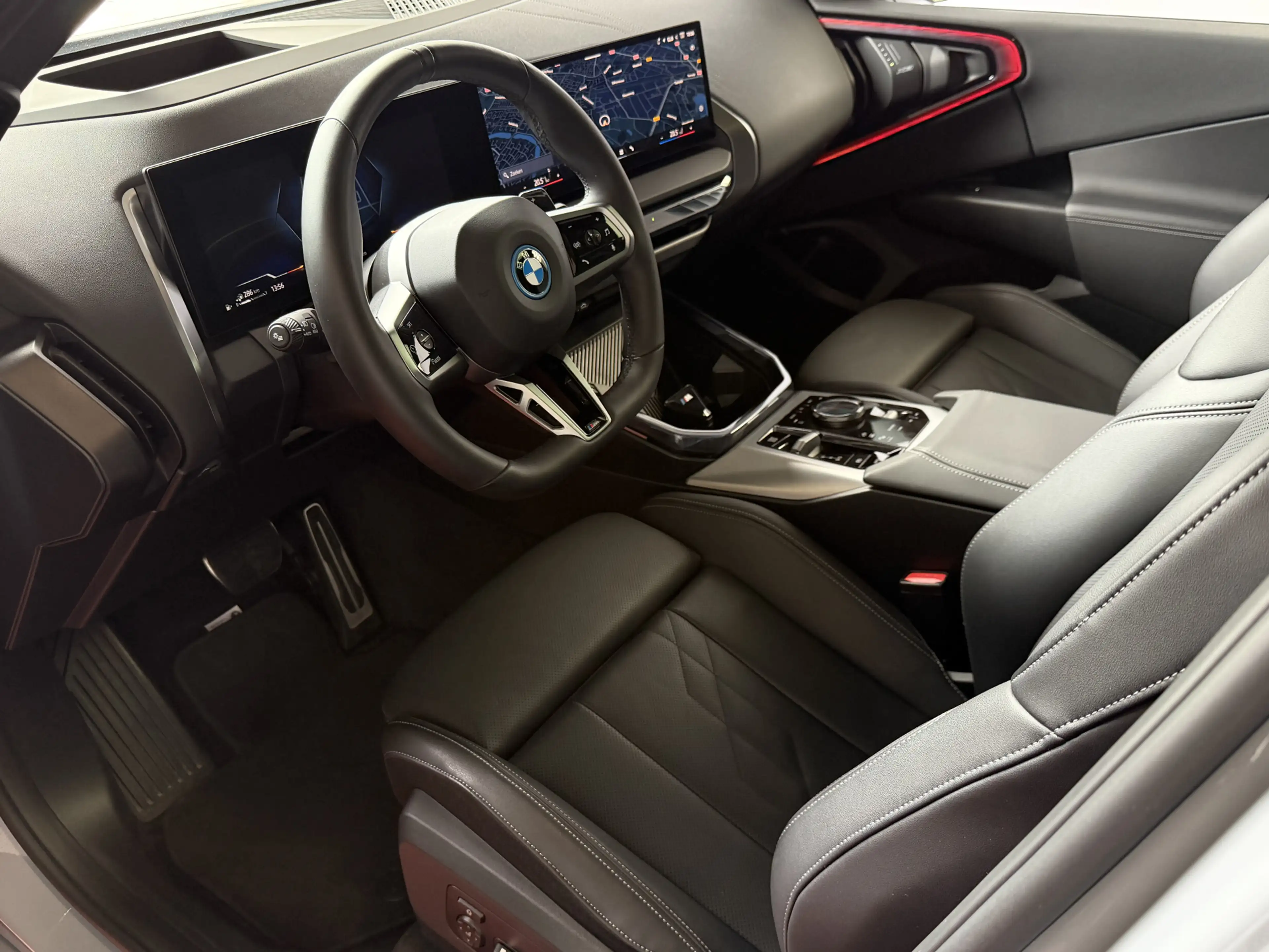 BMW X3 30e 300PK PHEV XDRIVE M SPORT / BROOKLYNGRAU PANO — photo 12