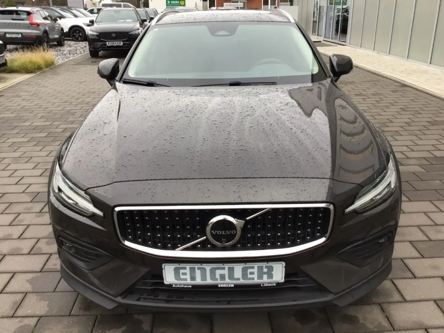 Volvo V60 Cross Country B5 (Benzin) Plus AWD Stdhzg. Grau - 2
