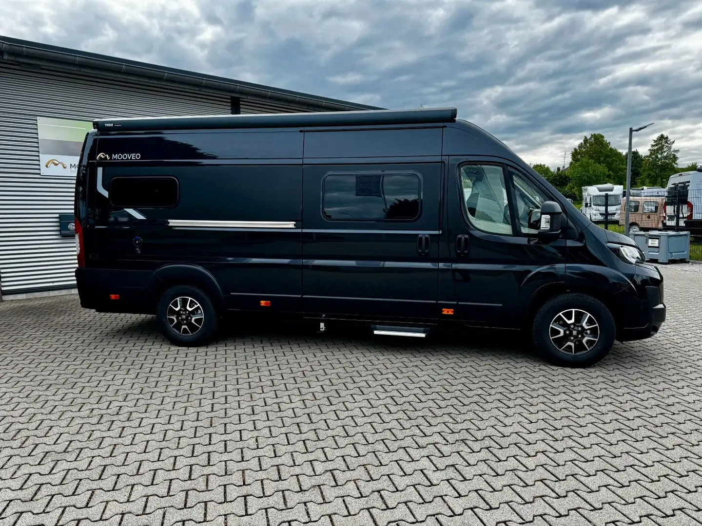 Mooveo 63EB, Einzelbetten,Solar,4GRouter,TV;Lithium Schwarz - 2