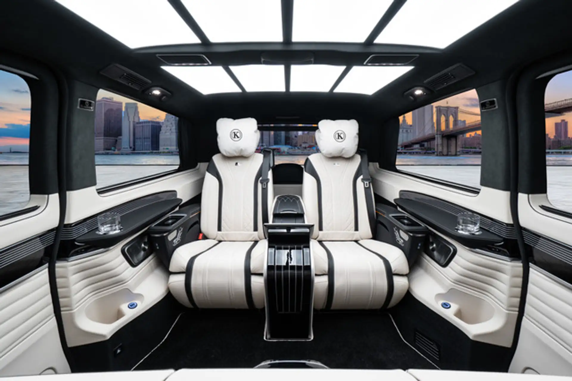벤츠 V-Class V 300 2026 검정 사진 6