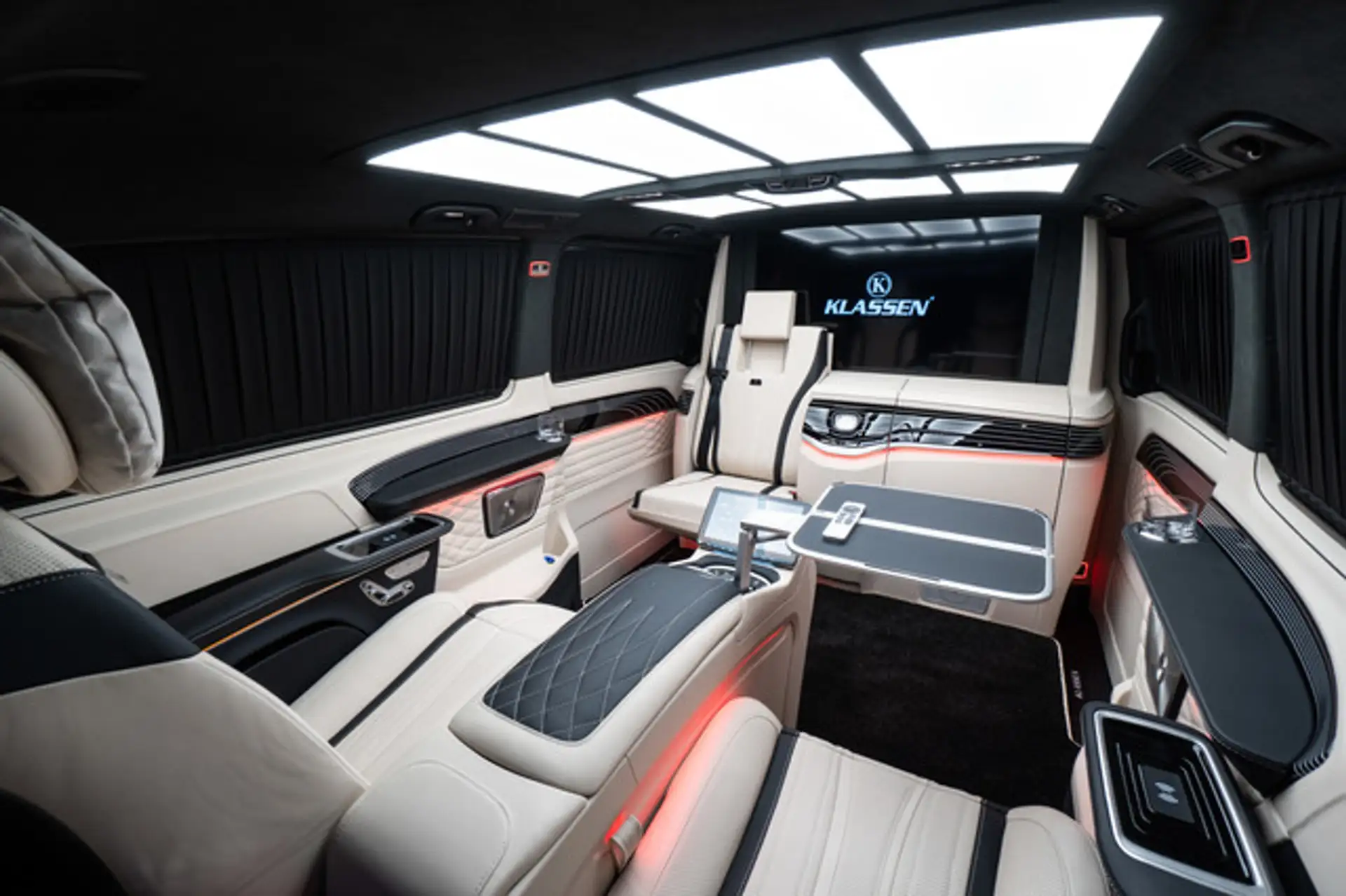 벤츠 V-Class V 300 2026 검정 사진 4