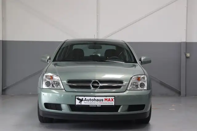 Opel Vectra view 5