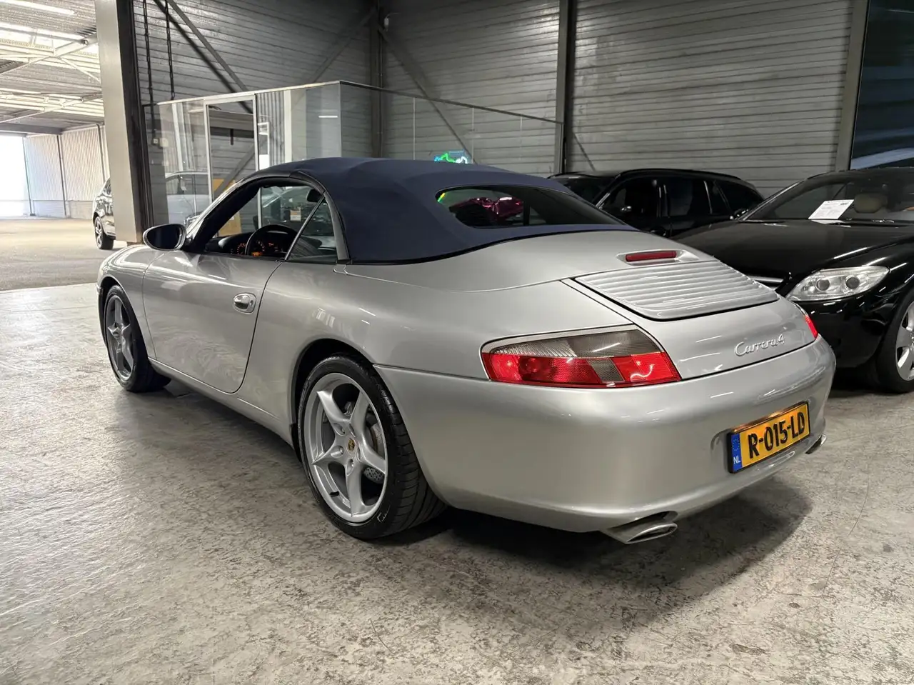 Porsche 996 Cabrio 3.6 Carrera 4, foto 10