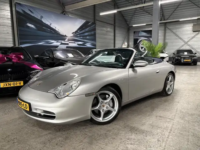 Porsche 996 Cabrio 3.6 Carrera 4