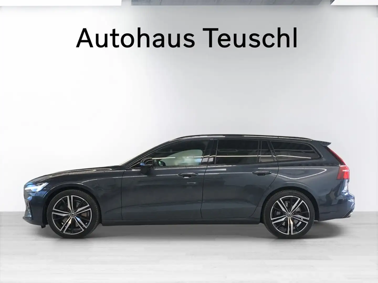 Volvo V60 T8 Twin Engine R-Design Bleu - 2