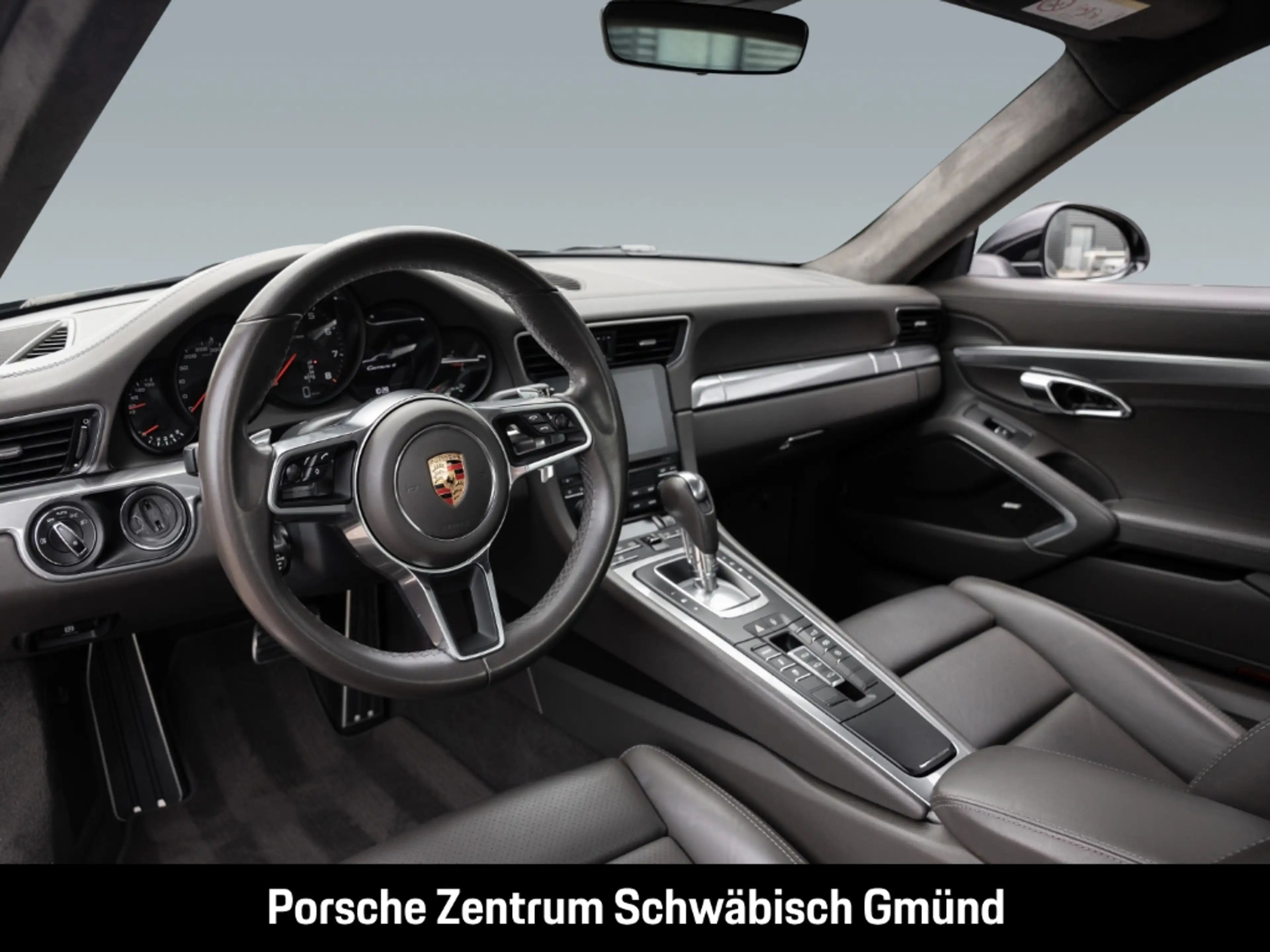 Porsche 991 -2 (911) Carrera 4 — photo 5